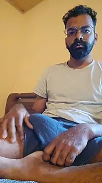 nithinrr online show from November 12, 2025, 3:32 am