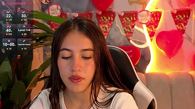 Nikka Tx online show from February 12, 2026, 1:11 pm