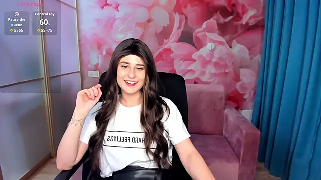 DemmyRose online show from December 18, 2025, 9:40 pm