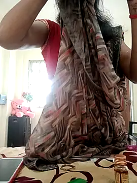 Cute Sanaaya online show from December 1, 2025, 7:53 am