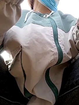 yoyo-mi online show from March 3, 2026, 1:45 am