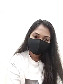 Green LaDY66 online show from November 8, 2025, 2:48 am