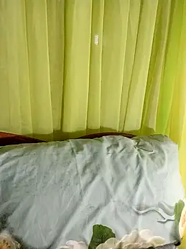 Esenia505 online show from March 8, 2026, 2:42 pm