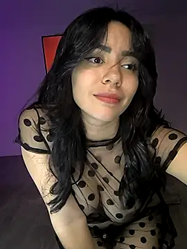 Sara-215 online show from November 27, 2025, 4:24 am