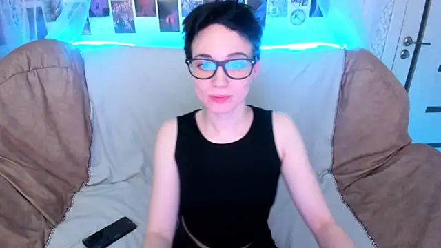 ErickaFetish online show from December 17, 2025, 11:48 am