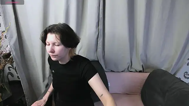 Snapshot of _t_a_t_u chatting on November 8, 2025, 12:09 pm t a t u online show from November 8, 2025, 12:09 pm