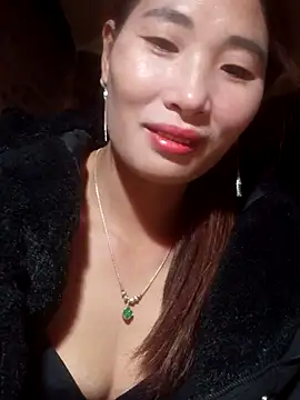 HGiasexy69 online show from November 27, 2025, 2:17 pm