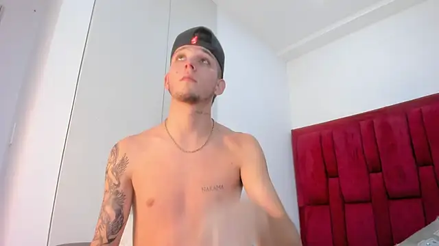 Mathewboy 069 online show from November 8, 2025, 2:48 am