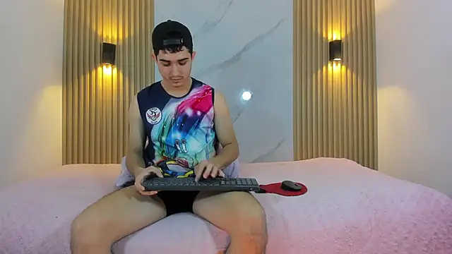 alejo gray online show from October 30, 2025, 3:16 am