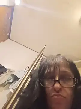 MetalGoddess online show from August 9, 2026, 1:24 am