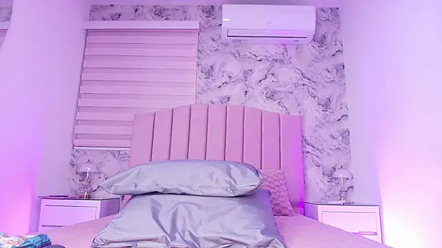 emma trix online show from April 8, 2026, 11:55 am