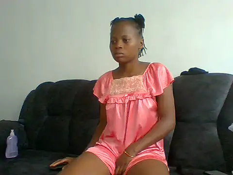 Spicyit2 online show from May 26, 2026, 10:46 am
