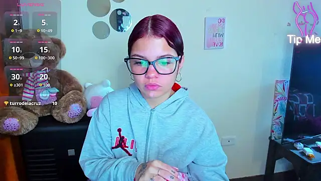 Emma boo online show from February 16, 2026, 3:21 pm