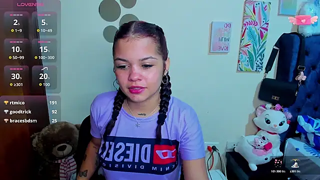 Emma boo online show from November 18, 2025, 3:10 am