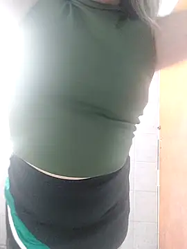 Camilu23 online show from December 17, 2025, 7:41 pm