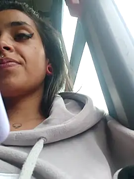 Moon And Sunn online show from November 15, 2025, 2:21 pm