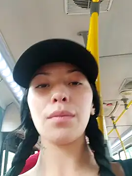 Snapshot of Moon_And_Sunn chatting on October 29, 2025, 3:55 pm Moon And Sunn online show from October 29, 2025, 3:55 pm