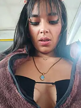 Moon And Sunn online show from November 13, 2025, 4:22 pm