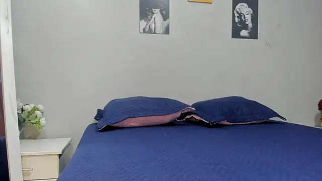 sexynova 93 online show from March 28, 2026, 7:15 pm