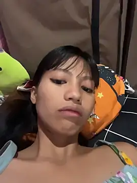 hottiebabe23 online show from November 30, 2025, 6:25 am