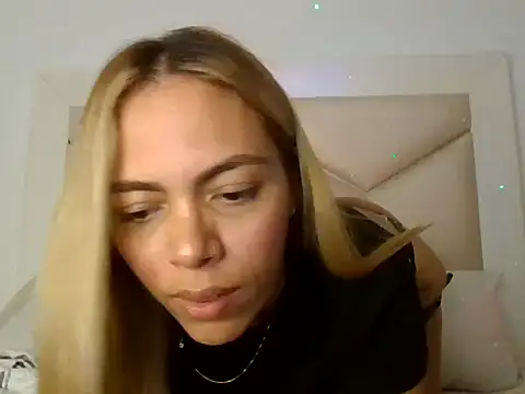 Snapshot of Baby_Flame chatting on November 23, 2025, 1:54 pm Baby Flame online show from November 23, 2025, 1:54 pm