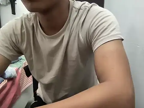 Isamperry69 online show from November 6, 2025, 7:23 am