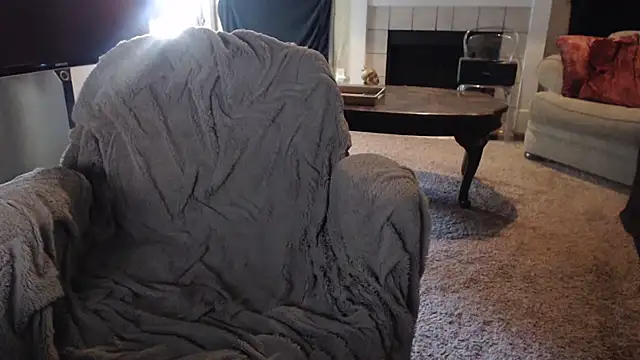 Snapshot of Skyl31 chatting on March 12, 2026, 8:35 pm Skyl31 online show from March 12, 2026, 8:35 pm