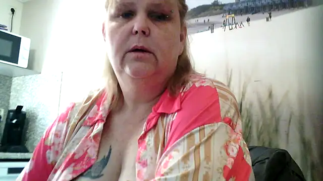 Sylviastar46 online show from March 15, 2026, 10:33 am