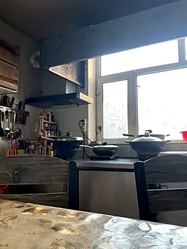 aniani11 online show from December 14, 2025, 5:02 am