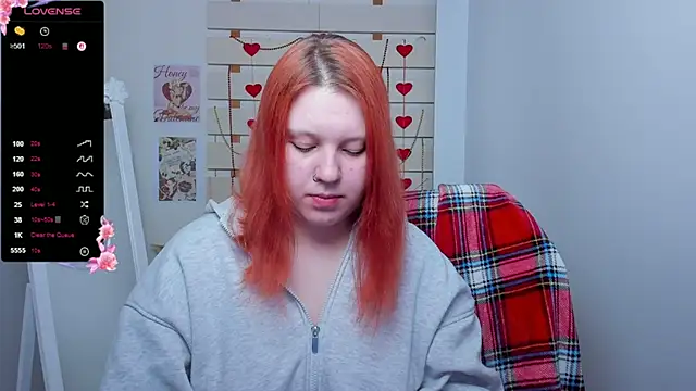 Snapshot of FoxPlayXX chatting on February 21, 2026, 1:46 pm FoxPlayXX online show from February 21, 2026, 1:46 pm