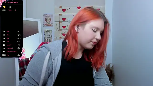 Snapshot of FoxPlayXX chatting on February 28, 2026, 9:14 pm FoxPlayXX online show from February 28, 2026, 9:14 pm