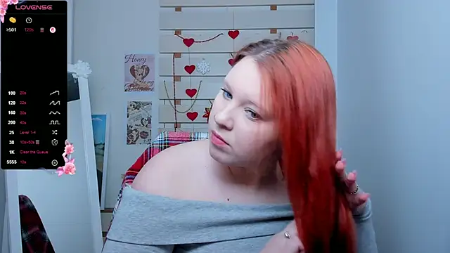 Snapshot of FoxPlayXX chatting on February 23, 2026, 8:20 pm FoxPlayXX online show from February 23, 2026, 8:20 pm