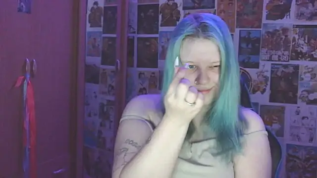 Snapshot of FoxPlayXX chatting on June 21, 2026, 9:42 pm FoxPlayXX online show from June 21, 2026, 9:42 pm