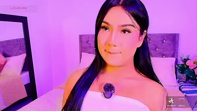 Vale prado online show from November 30, 2025, 1:17 am