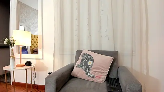 LahanaKimish online show from November 17, 2025, 1:09 am