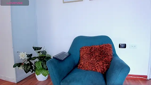 LahanaKimish online show from October 31, 2025, 12:35 pm