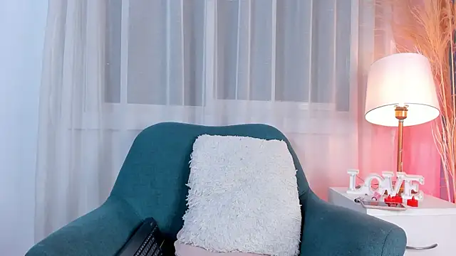 LahanaKimish online show from February 15, 2026, 4:13 am