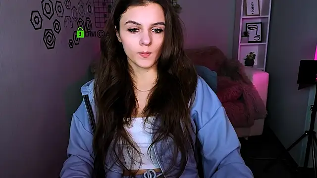 lisa dark  online show from January 14, 2026, 10:08 am