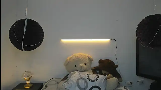 Snapshot of darwinandbrayann chatting on March 10, 2026, 8:46 pm darwinandbrayann online show from March 10, 2026, 8:46 pm