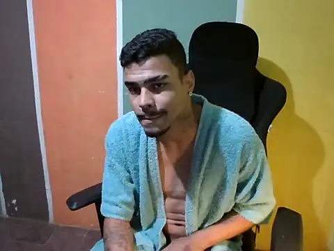Snapshot of Joao_BRL chatting on November 18, 2025, 4:16 am Joao BRL online show from November 18, 2025, 4:16 am