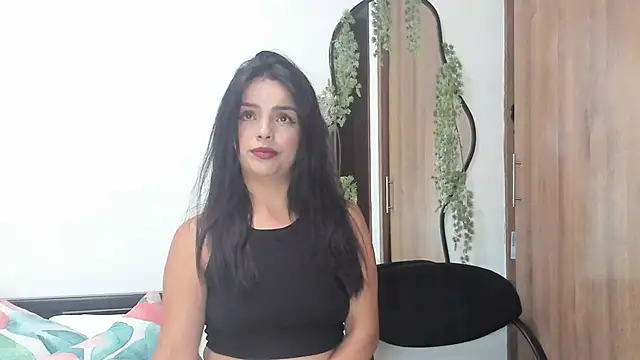 Snapshot of MailynAndNick chatting on February 10, 2026, 3:22 pm MailynAndNick online show from February 10, 2026, 3:22 pm