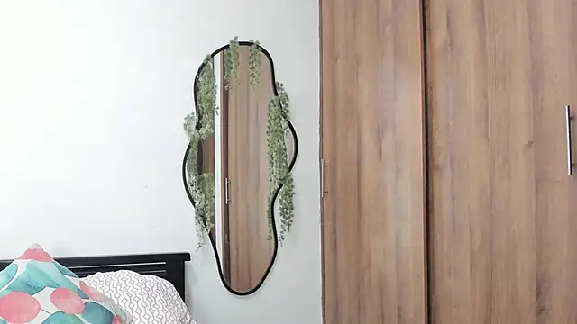 MailynAndNick online show from April 2, 2026, 7:31 pm