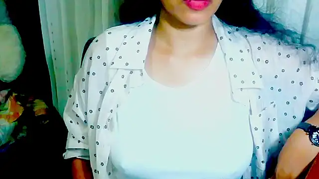 Snapshot of nalee_na chatting on November 22, 2025, 10:14 am nalee na online show from November 22, 2025, 10:14 am