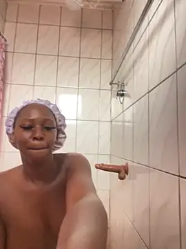 SP1CY MOMMY online show from November 16, 2025, 7:46 am