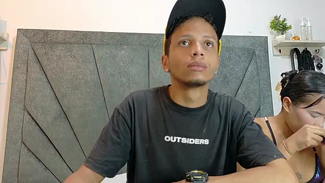 DamianandEva online show from March 24, 2026, 12:05 pm