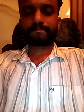 Snapshot of Advance01 chatting on November 8, 2025, 7:06 pm Advance01 online show from November 8, 2025, 7:06 pm