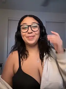 minha baby online show from November 9, 2025, 12:36 am