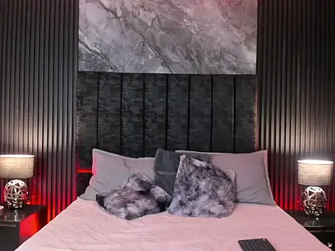 Snapshot of BDSM-DOLL chatting on February 20, 2026, 12:18 am BDSM-DOLL online show from February 20, 2026, 12:18 am