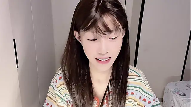 yuyu-33 online show from November 27, 2025, 6:03 am