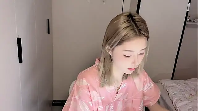 yuyu-33 online show from March 8, 2026, 5:33 am